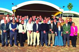 Albisu encabezó un gabinete  ampliado con foco en nuevo  presupuesto para 2026-2030