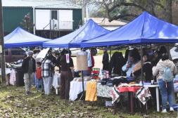 Feria de Emprendedores de San Antonio brinda impulso a la economía y trabajo de la zona 