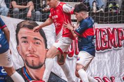 En la 'B' Barrio Artigas sacó una cabeza: Ceibal y Almagro definirán el futsal