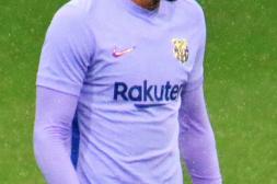 Ronald Araújo deja Barcelona por Liverpool