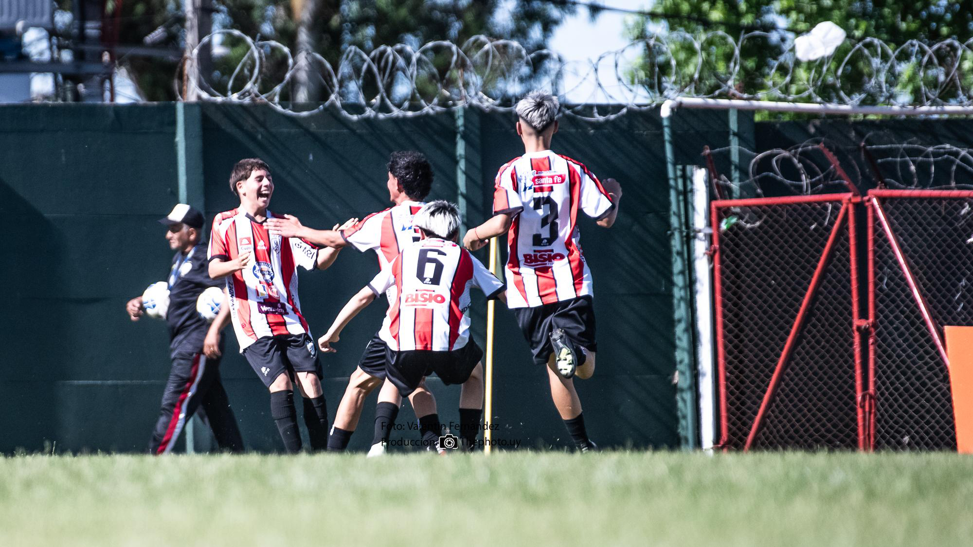 A toda garganta. La salteñita dio un paso gigante hacia un nuevo título del Interior. Foto: Valentín Fernández.