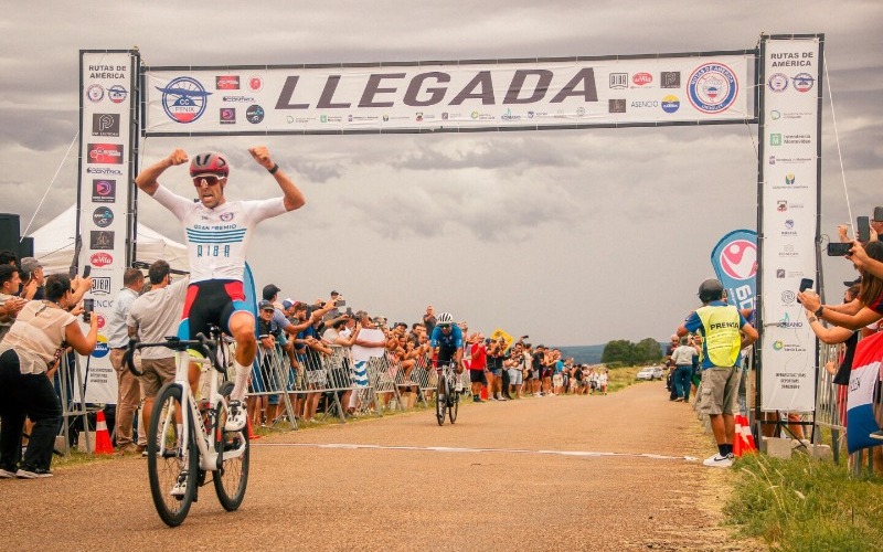 Ciclismo: 5 salteños son parte del historial de ganadores  : Anderson Maldonado se sumó al selecto grupo de campeones de Rutas de América 