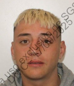 Policía busca a tres  requeridos por homicidio