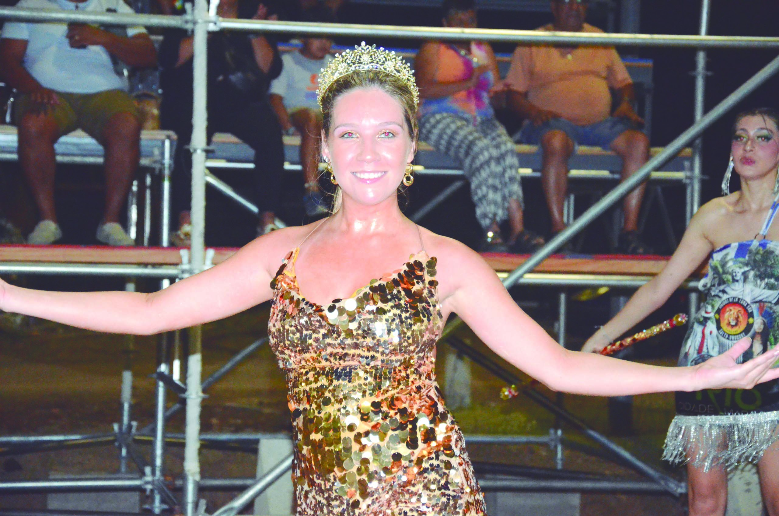 El público colmó la Costanera y la  primera fiesta, ahora: el concurso