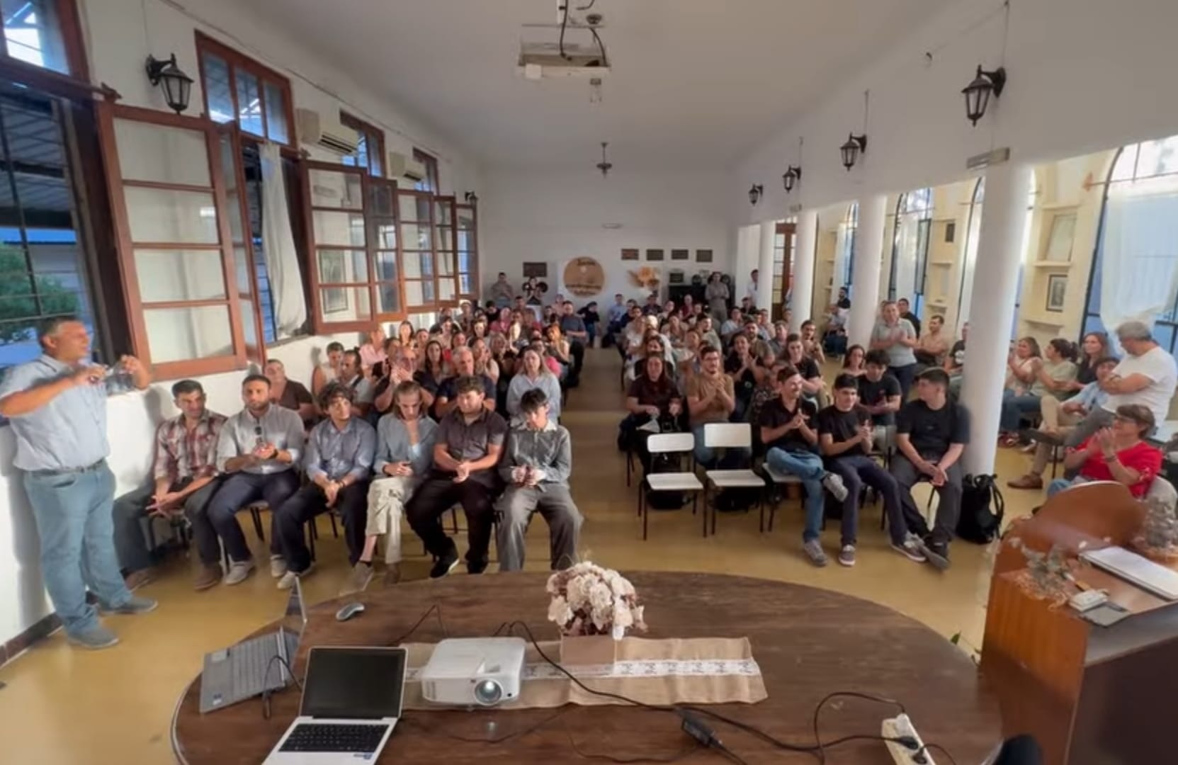 La Escuela Técnica Catalina Harriague de Castaños presentó su premiado proyecto de "Horno de Secado"