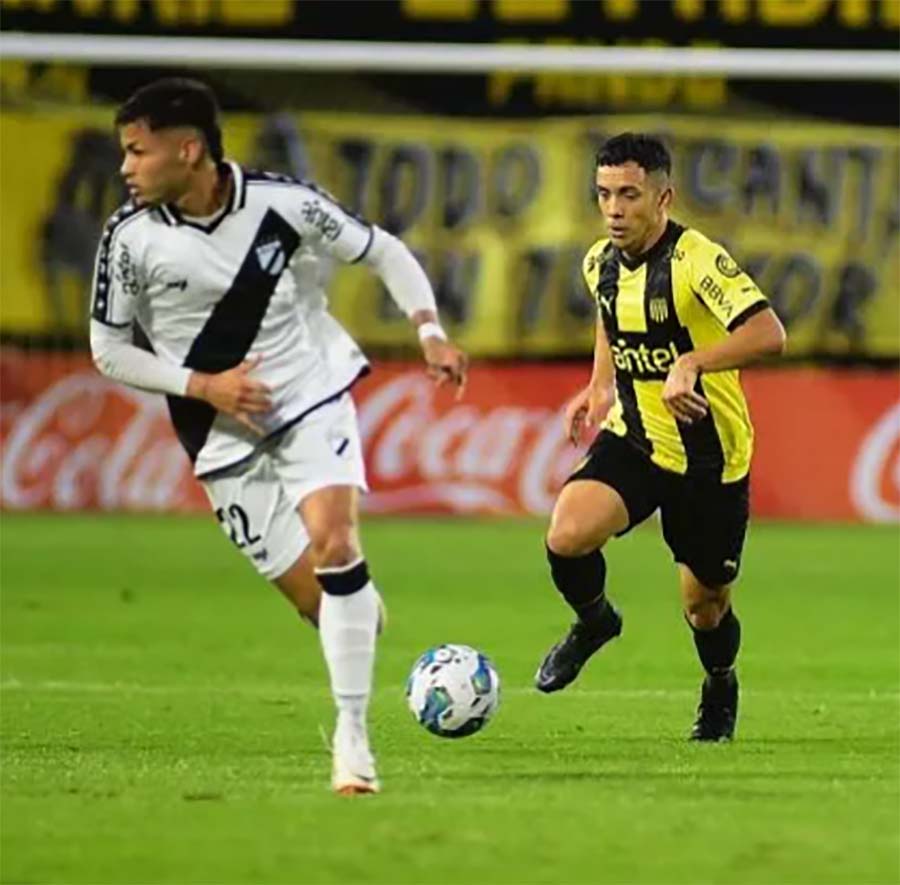Peñarol con Danubio para seguir arriba