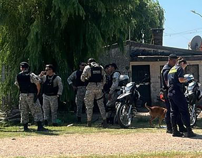 Violencia vecinal: fuego y  sangre en el barrio Andresito