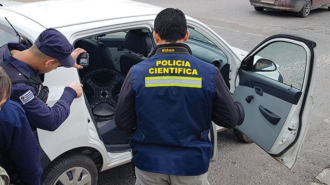 Capturado "in fraganti" mientras  causaba daños en un local comercial 
