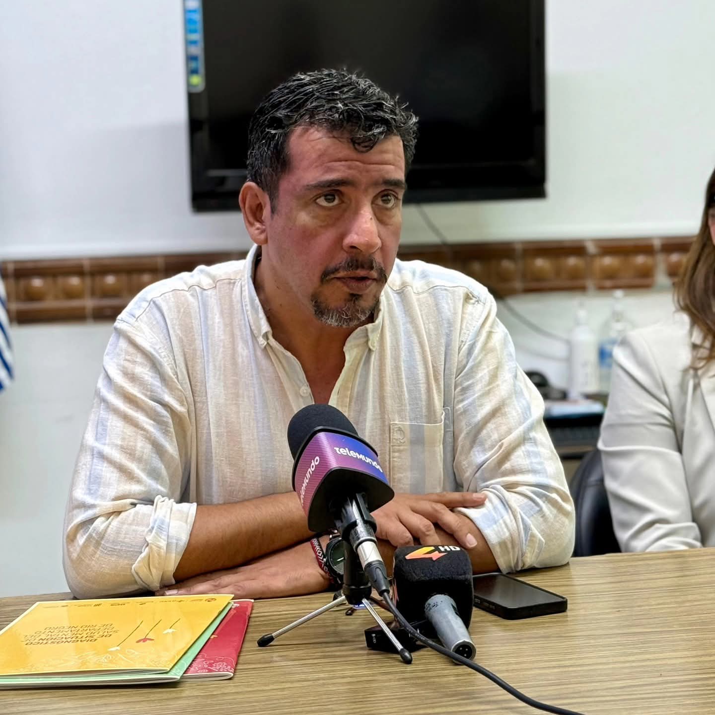 Director de Salud atribuye colapso de la  Emergencia al no uso de policlínicas barriales