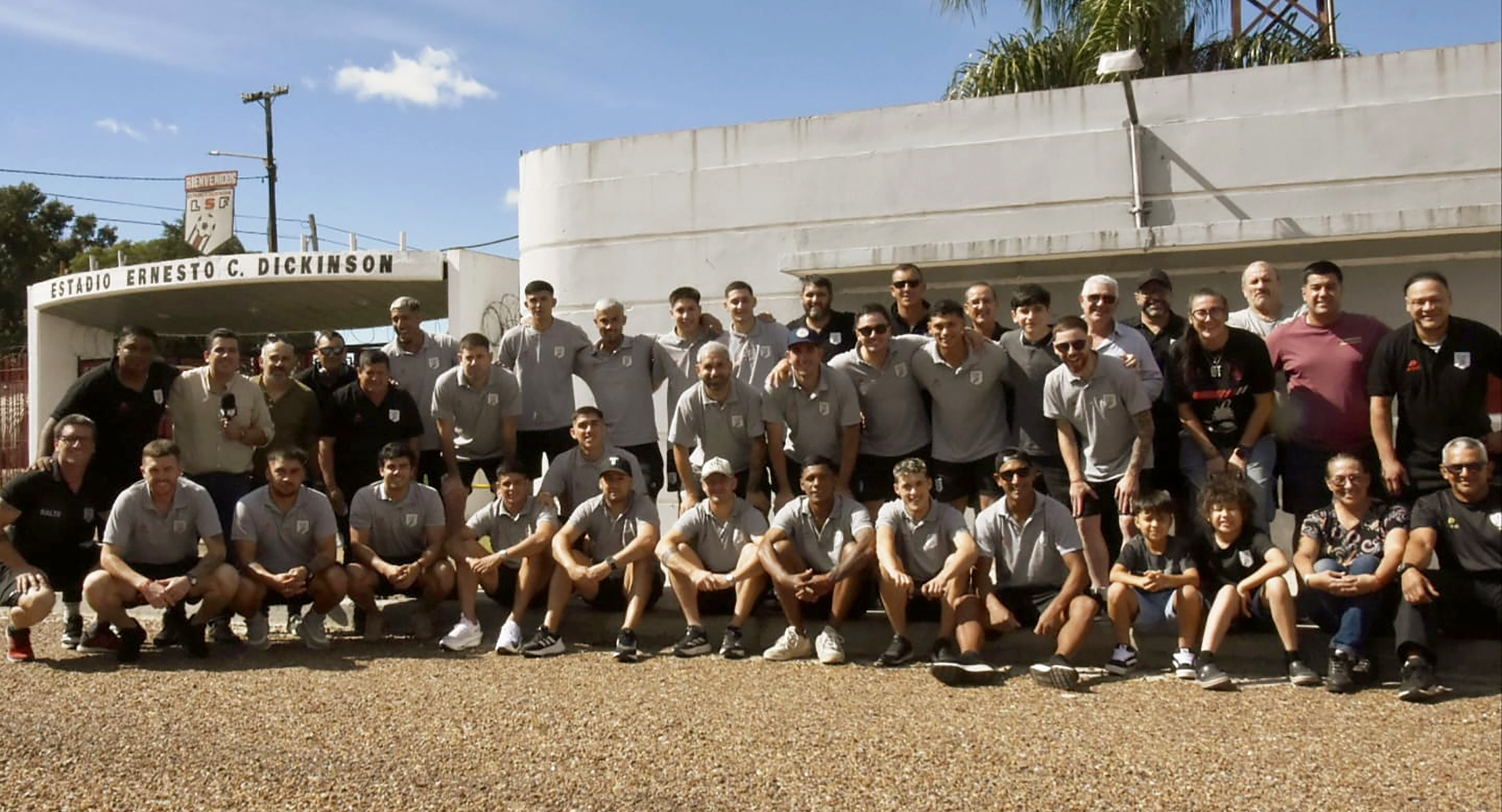 La delegación salteña antes de emprender el viaje de 600 kilómetros desde el Dickinson hasta Punta del Este.