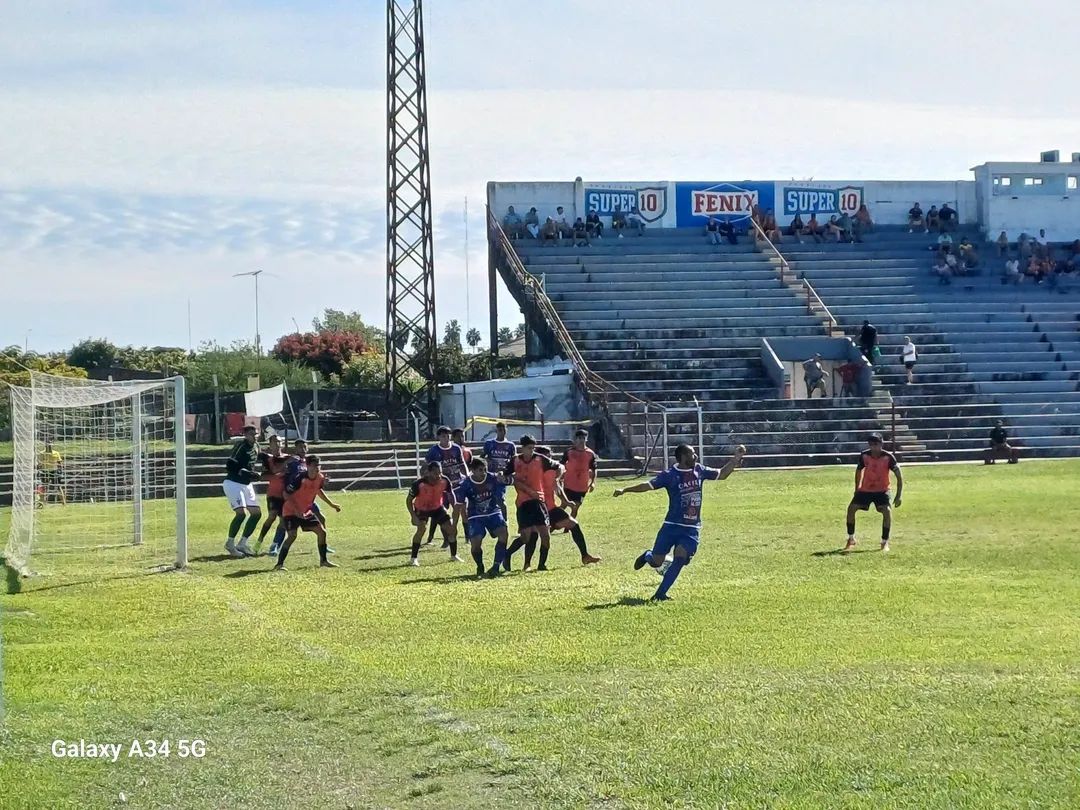 Tigre se prende arriba  y baja a Sud América