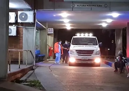 Accidente en Av. Barbieri deja  a una mujer herida de gravedad
