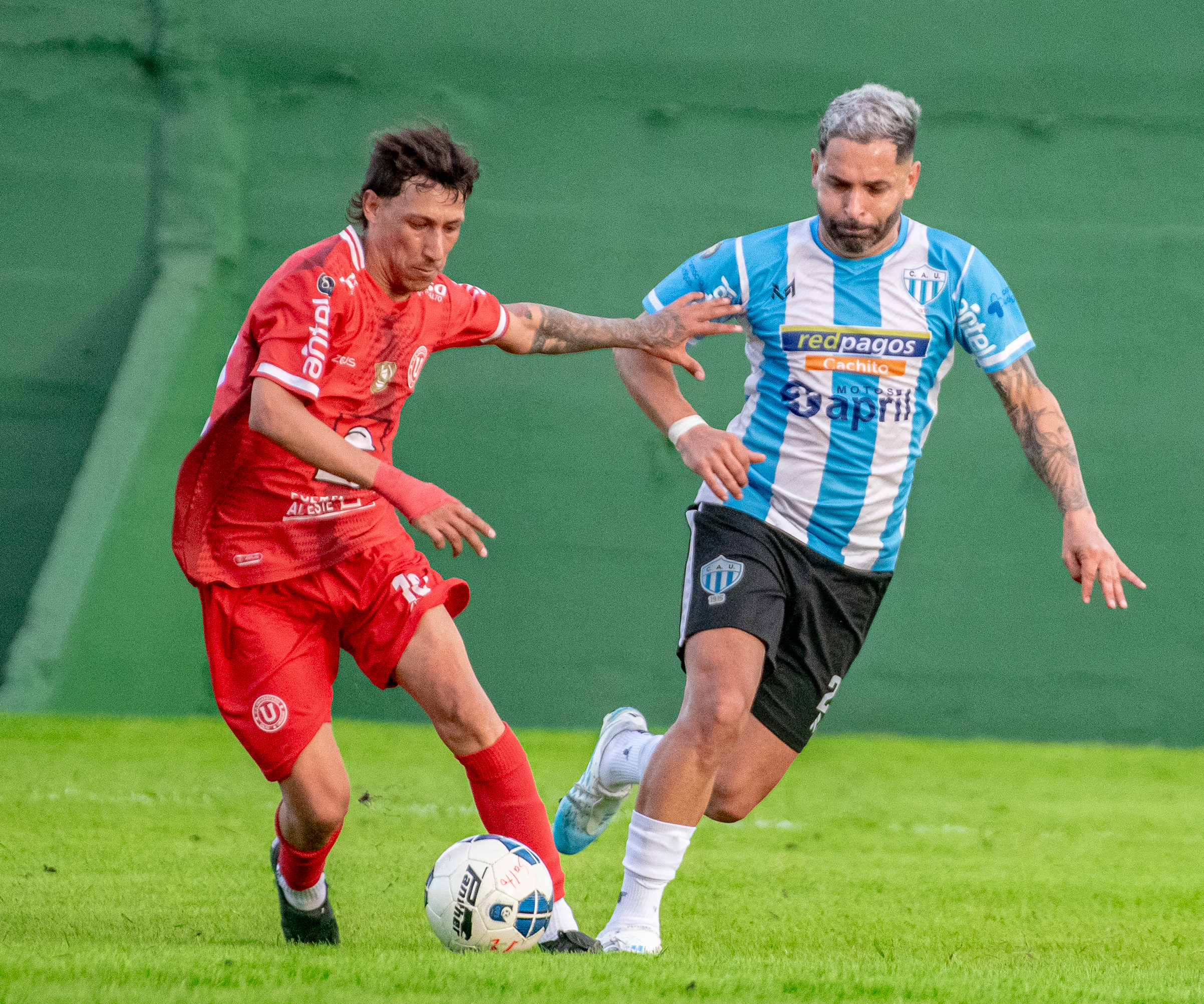Se juega puntos fundamentales en el Vispo Mari: Una lógica y necesaria victoria roja