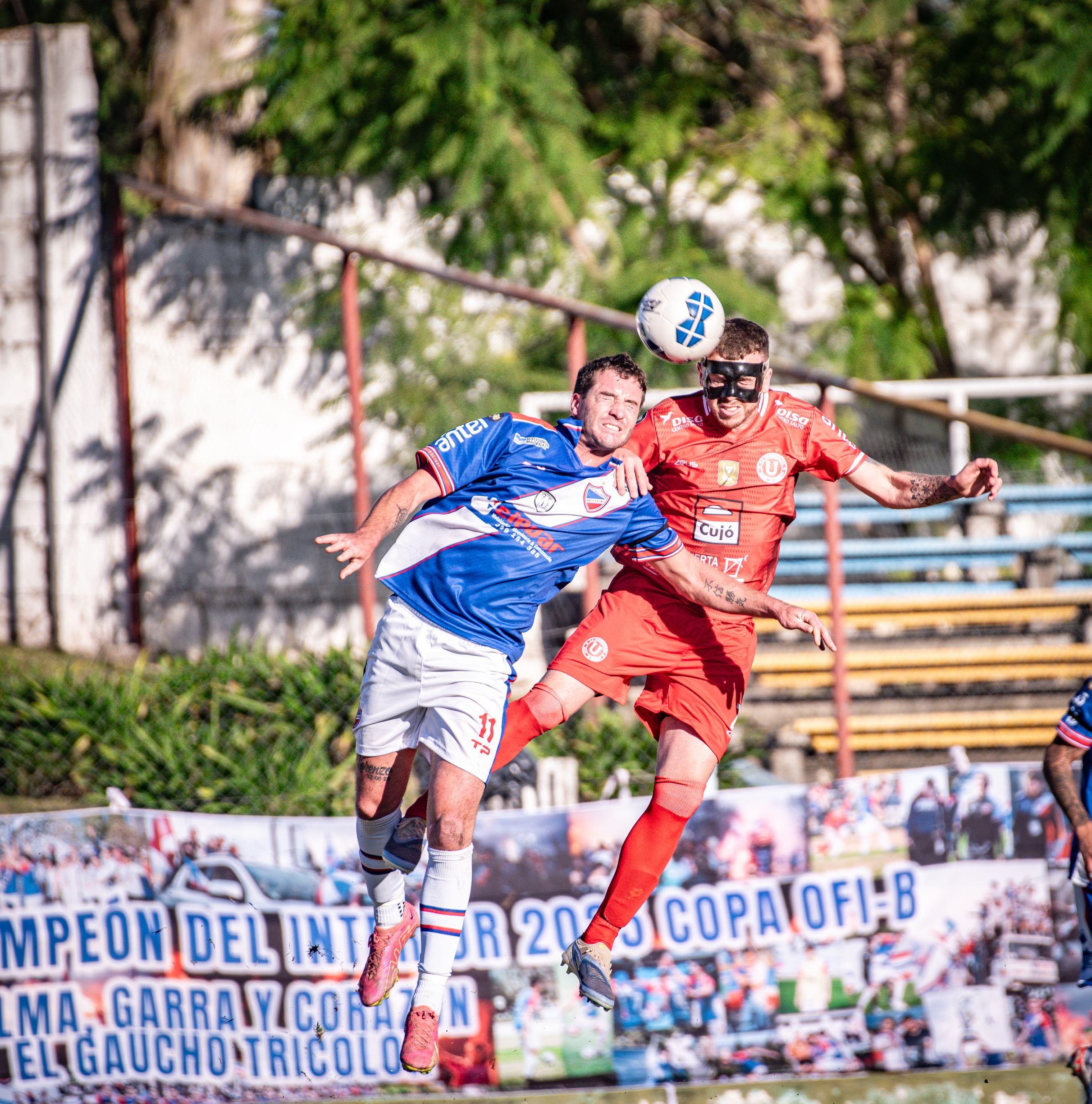 Junior Rodríguez ante Polancos; no estará en el debut por sanción.  Foto: Valentín Rodríguez