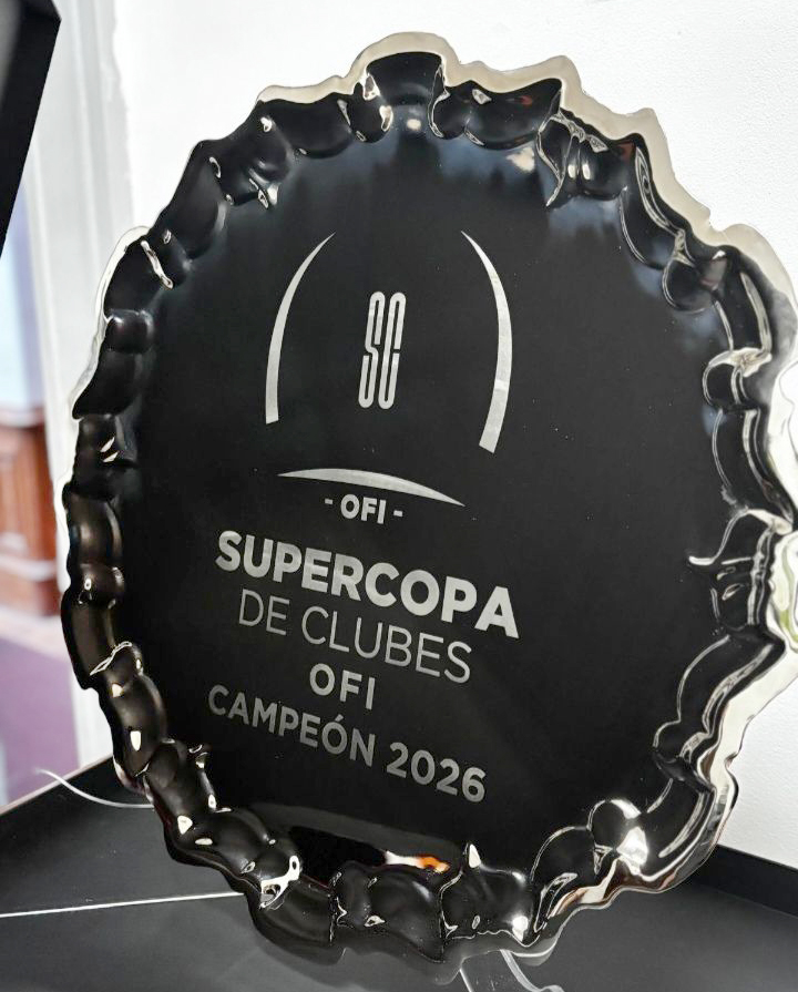 El trofeo en disputa hoy en el Liebig's.