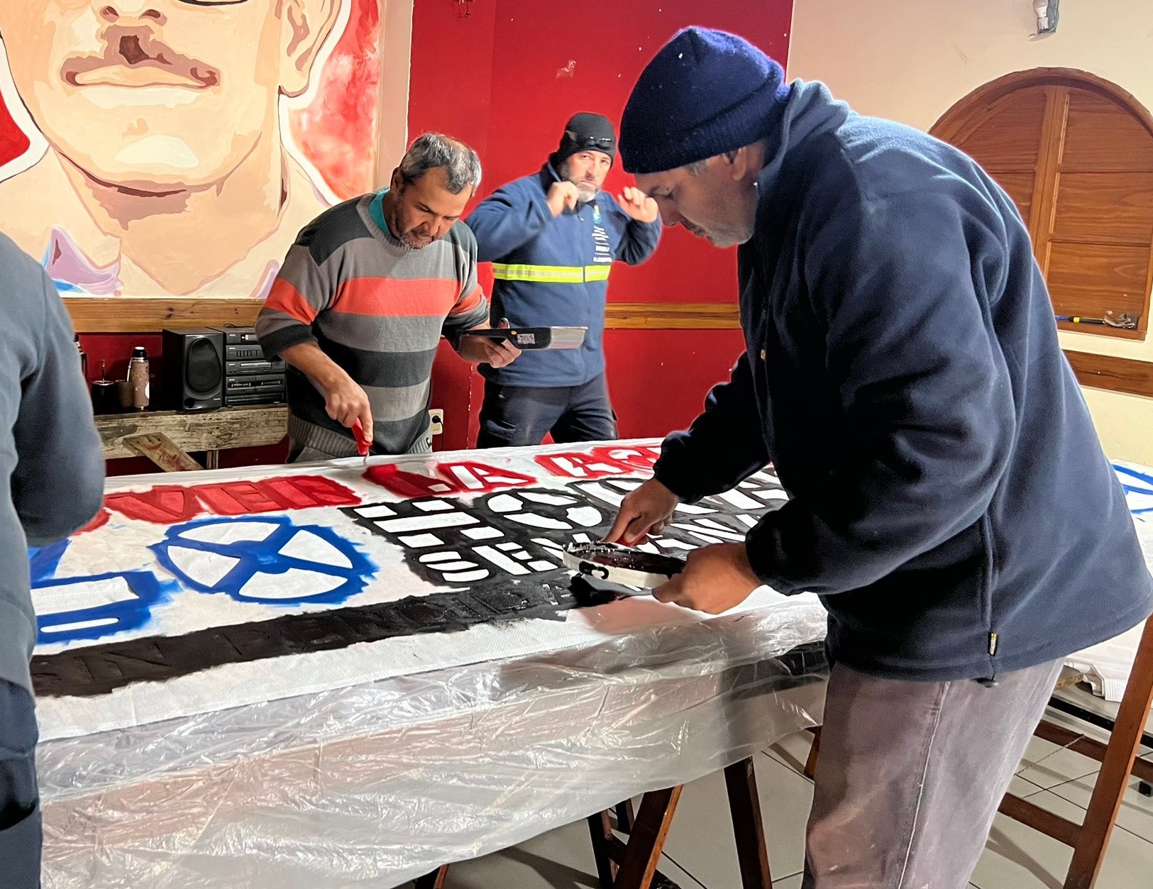 Sindicatos convocan a un paro general  parcial y marchan por la justicia social