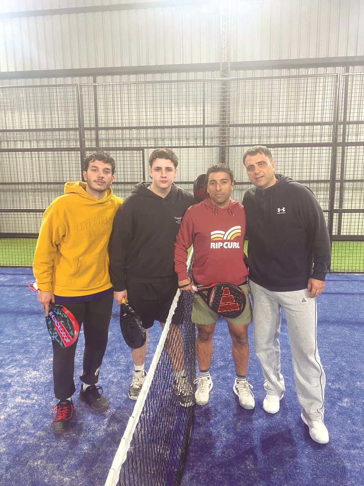 Los jugadores Ramos/ Salaverría y David de Lima/ Yarruz instantes antes de la final anoche.