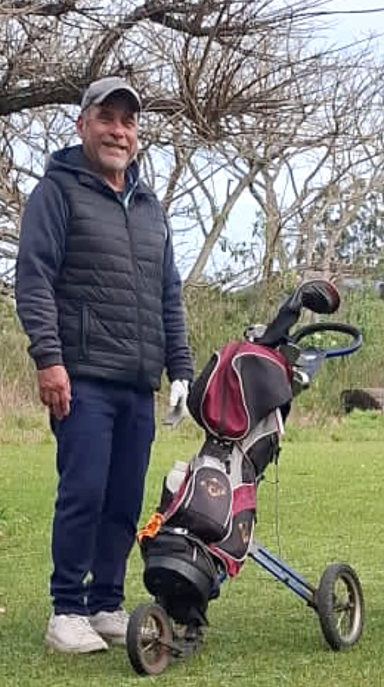 Mario Aguirrezábal se quedó con una apretada y emotiva quinta fecha para escalar a la tercera posición de la temporada del Salto Golf Club.