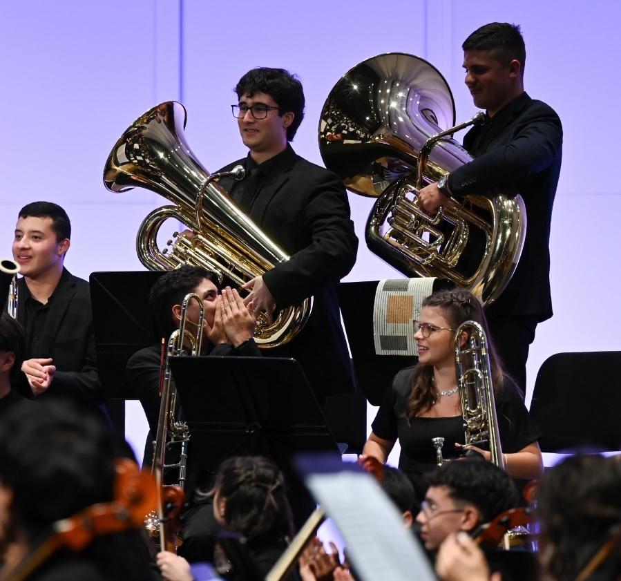 La Orquesta Juvenil Nacional  del Sodre llega a Salto junto a  reconocido pianista uruguayo