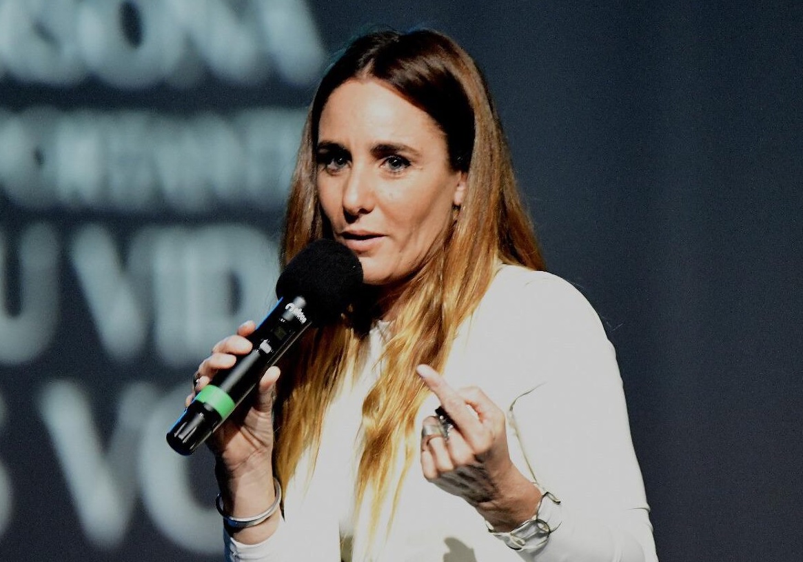 Psicóloga y escritora llega a Salto y ofrece una disertación con un espacio de reflexión sobre salud mental, vínculos y análisis