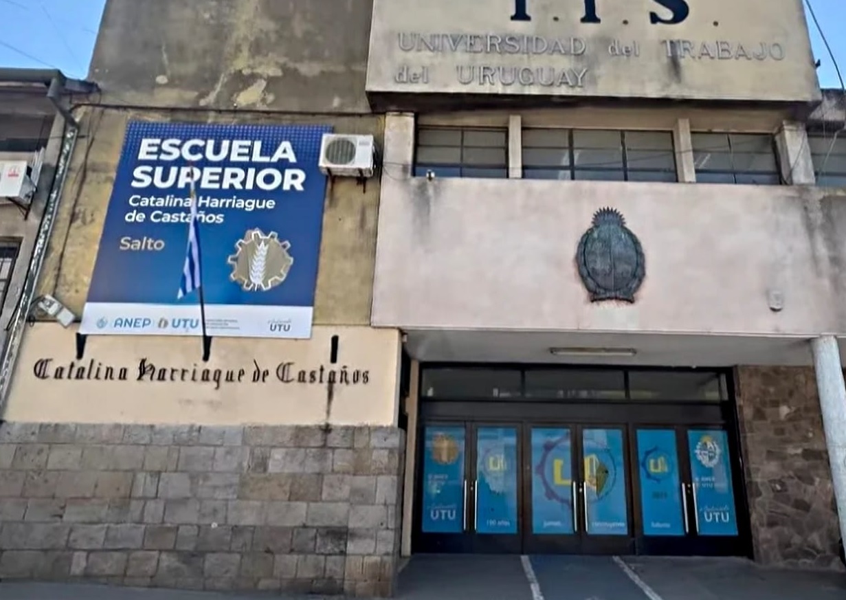UTU: comunidad educativa celebró  el día del Estudiante y Funcionario 