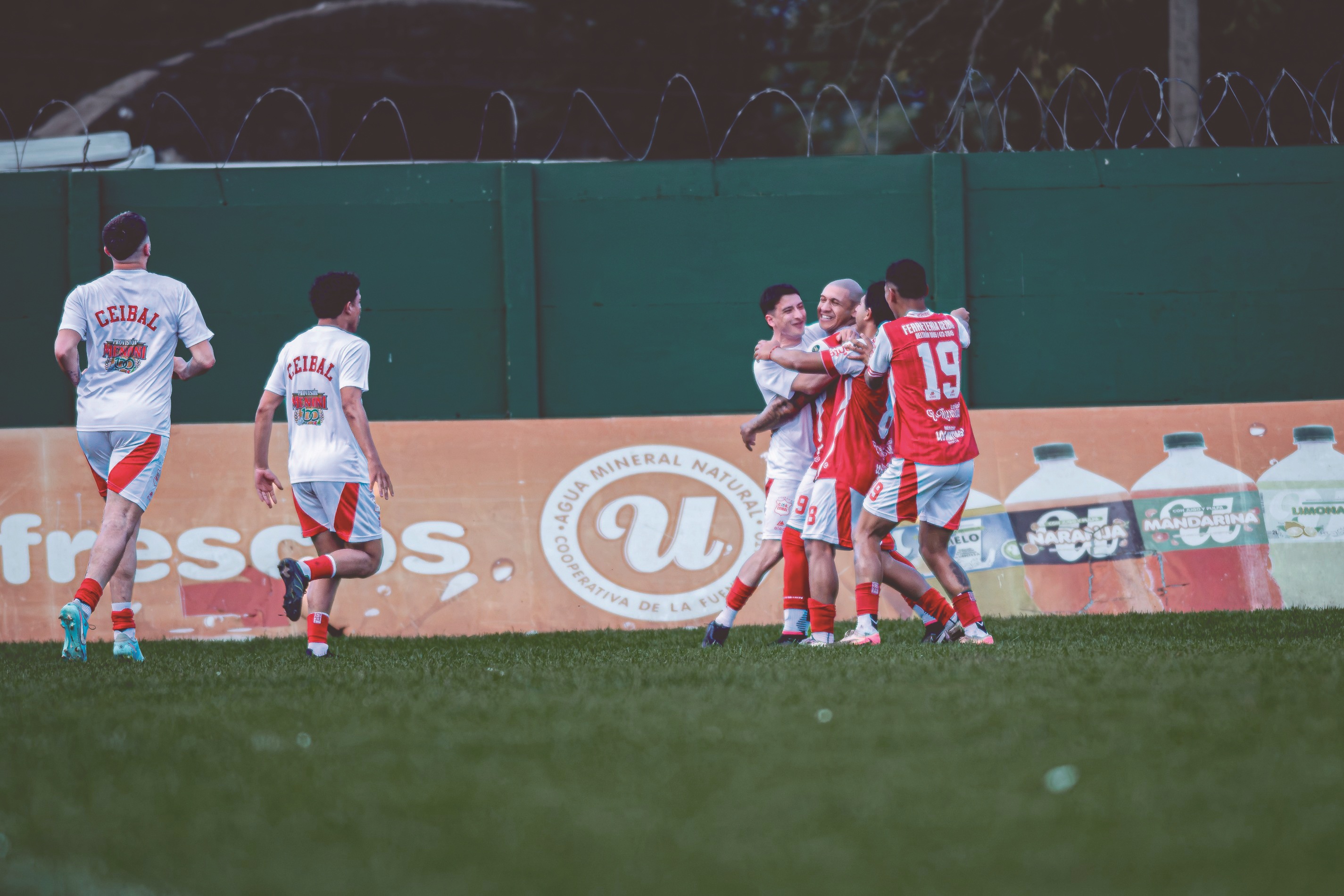 Fin de la maldición; Ceibal ganó y descolocó a Gladiador