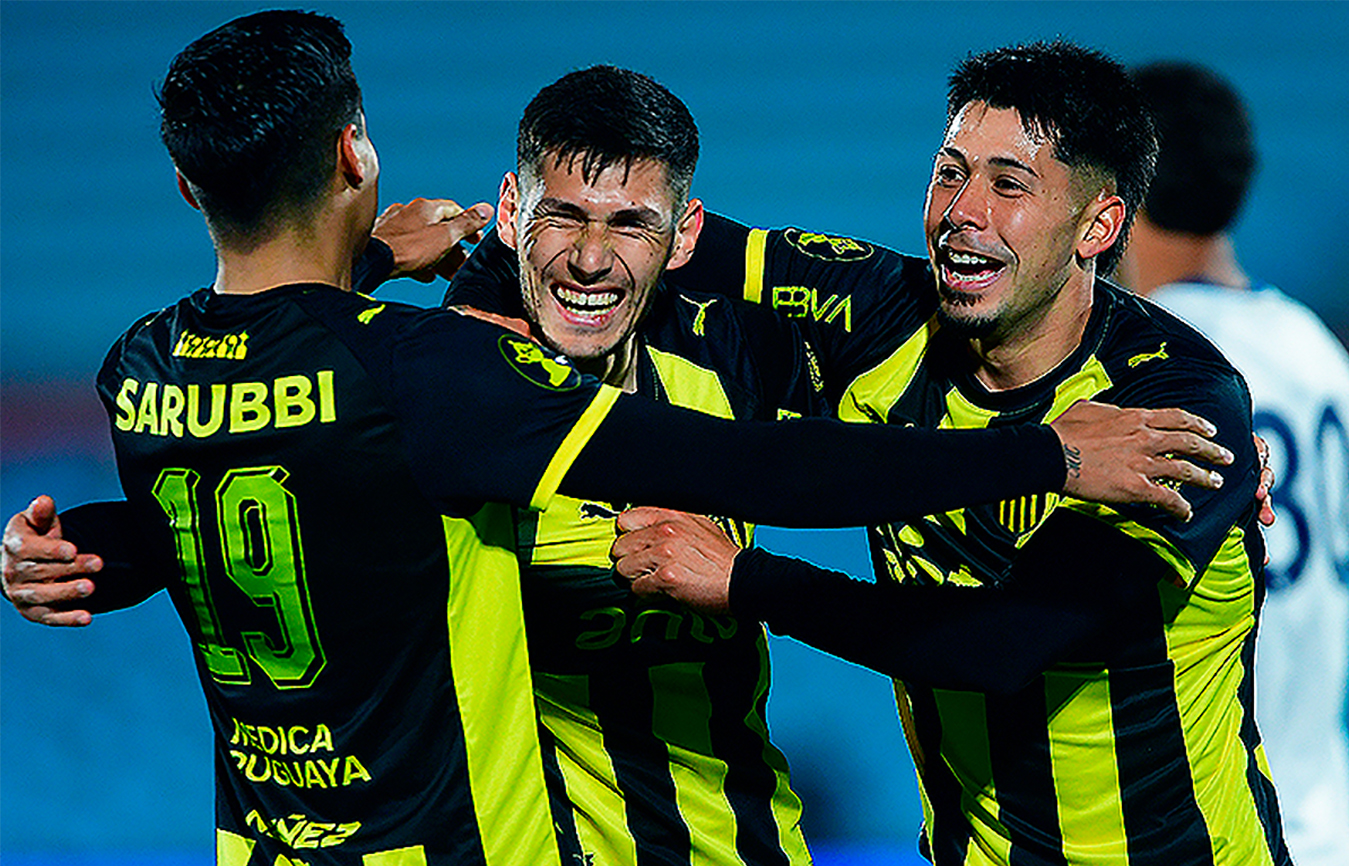 Peñarol ganó cómodo y sigue arriba en la Tabla anual junto a Racing