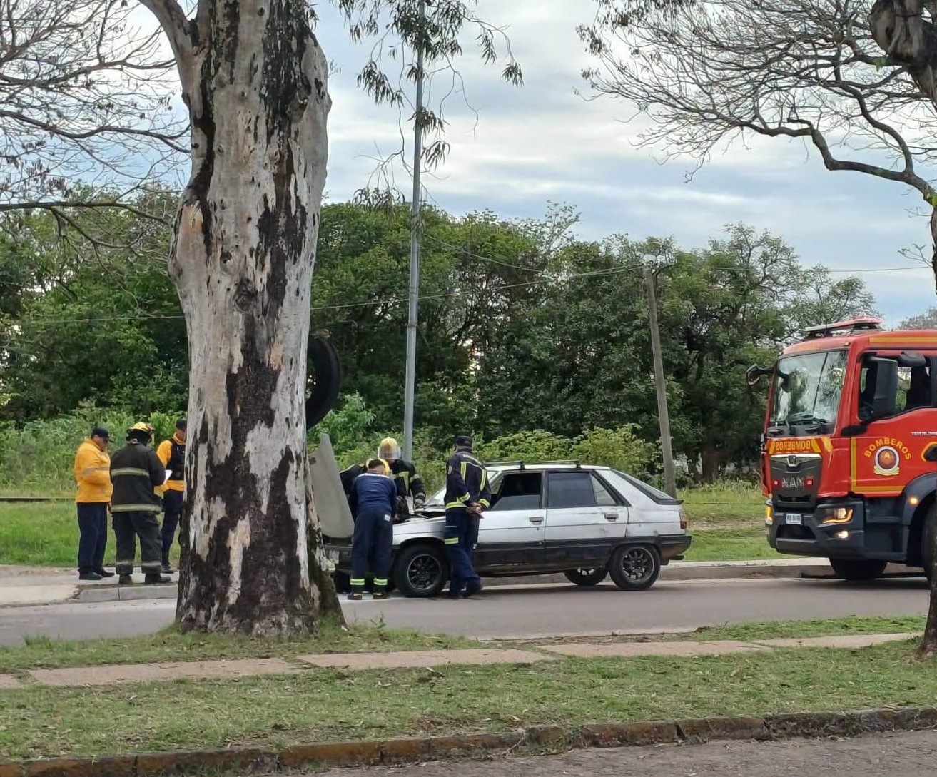 Dos conductores con fracturas  fueron trasladados de urgencia