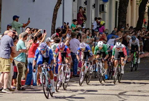 Ciclismo: el argentino Lucas Gaday es el nuevo malla oro: El melense Matías Presa ganó  en el regreso de la Vuelta a Salto 
