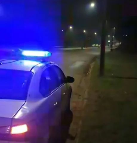 Un motociclista de 19 años falleció tras  impactar su moto contra una columna