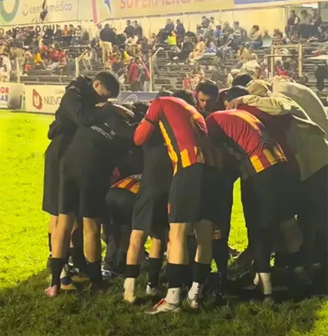 Gol de Sagardía a 9 minutos del reinicio: Por práctico y efectivo, Gladiador se quedó con el pico ante Salto Nuevo