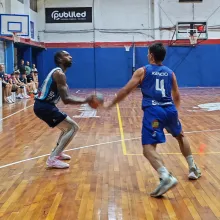 Salto Uruguay preparó ayer enfrentando a Pelotaris de Paysandú como visitante.