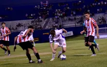 Salto jugó buen partido en suelo sanducero y quedó en inmejorable posición para la revancha del domingo que viene en el Dickinson.