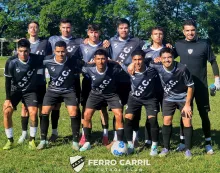 Ferro Carril previo a ganarle a Ceibal 2-0 el domingo en amistoso.