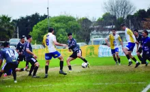 En la incidencia una de las jugadas claras que desaprovechó Ferro Carril ayer ante Bella Vista en Paysandú. Foto: El Telégrafo