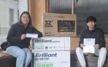 El vale por 100 litros de nafta de AXION de parte de Jorge Raineri.