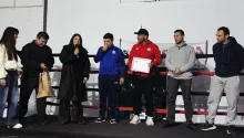 Organizadores de la velada en Belén entregaron un presente a Rafael Sosa Pintos, Andrés Viera y Néstor Faccio. 