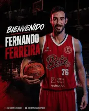 El pase de Fernando Ferreira en el medio.