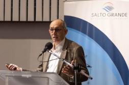 Salto Grande presentó su modelo de gestión basado en  la transparencia e inversión