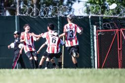 La Salteñita golpeó primero en la finalísima Sub 14: varios dedos se acercan a la copa