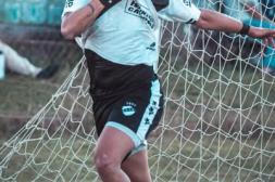 Ferro volvió al triunfo y no se baja de la pelea por el acumulado