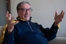 Falleció Cacho de la Cruz tras sufrir infección respiratoria