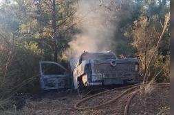 Vuelco e incendio en costanera:  zona de Cuevas de San Antonio