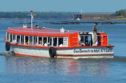 Buscan acondicionar lancha “La Cumparsita” para ofrecer recorrido turístico con un free shop a bordo