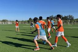 Juveniles de Salto FC viajan al certamen internacional en Brasil