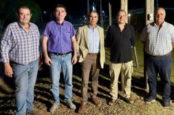 Blardoni y Galliazzi participaron del  encendido del alumbrado en MEVIR 