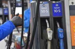 La venta de nafta creció en departamentos fronterizos  tras la devolución del IMESI y en Salto supera el 16%