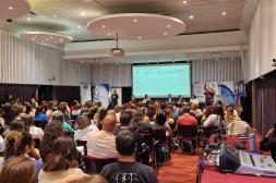 Exitosa jornada de sensibilización en el conversatorio "Hablemos de Autismo"