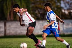 Se pisan los talones en el cierre de la primera rueda en la Divisional B
