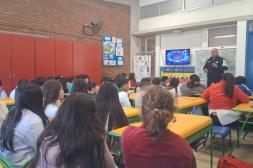 Policía realizó charla sobre redes sociales en Escuela 11 “Víctor Lima”